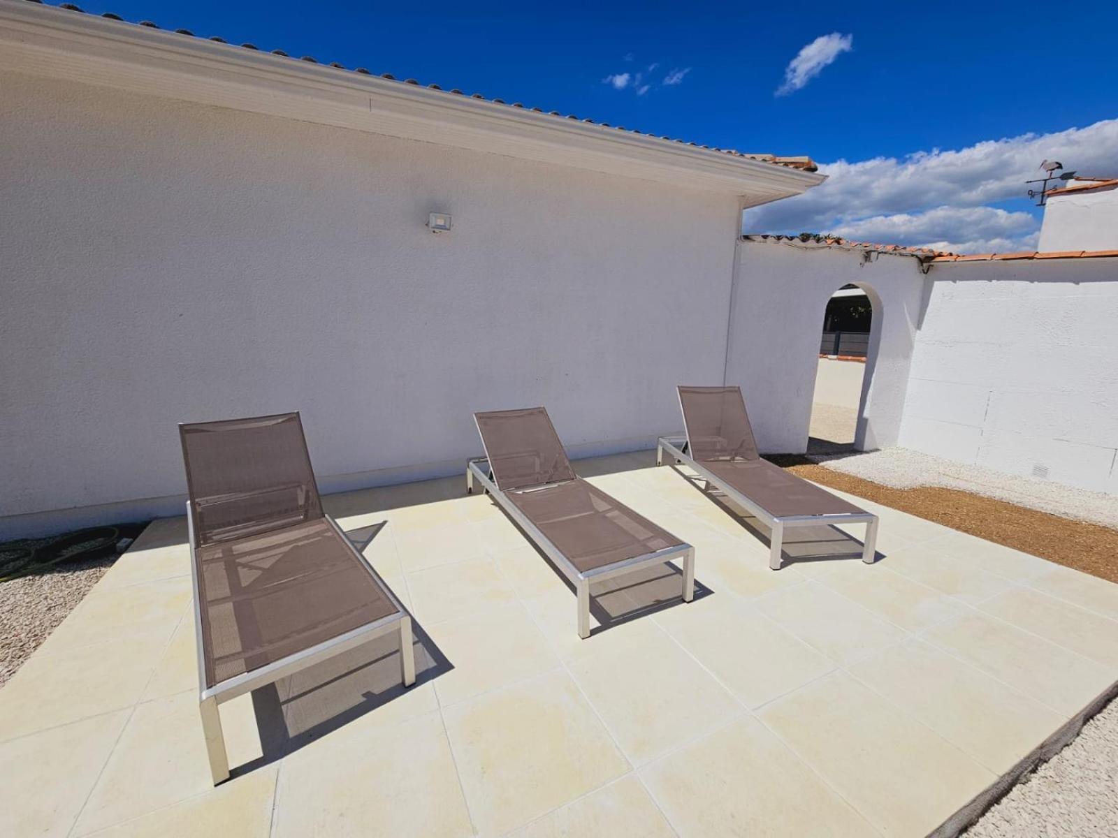 Maison De Vacances Entiere A 10 Mn De La Rochelle Dompierre-sur-Mer Zewnętrze zdjęcie