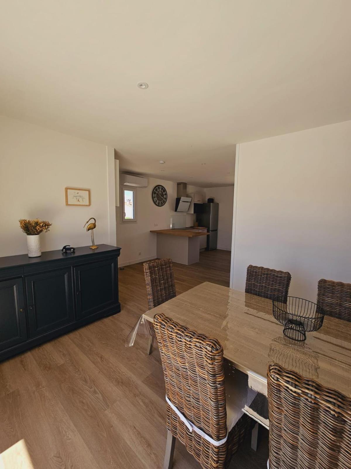 Maison De Vacances Entiere A 10 Mn De La Rochelle Dompierre-sur-Mer Zewnętrze zdjęcie